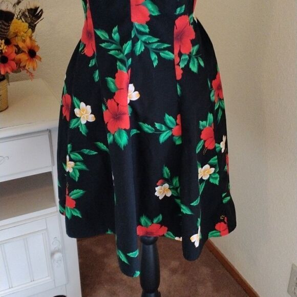 Royal Creations Sun Dress - Picture 3 of 12